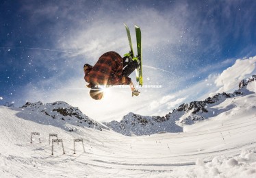 问鼎娱乐下载-利物浦铁血拼搏，安菲尔德的传统延续